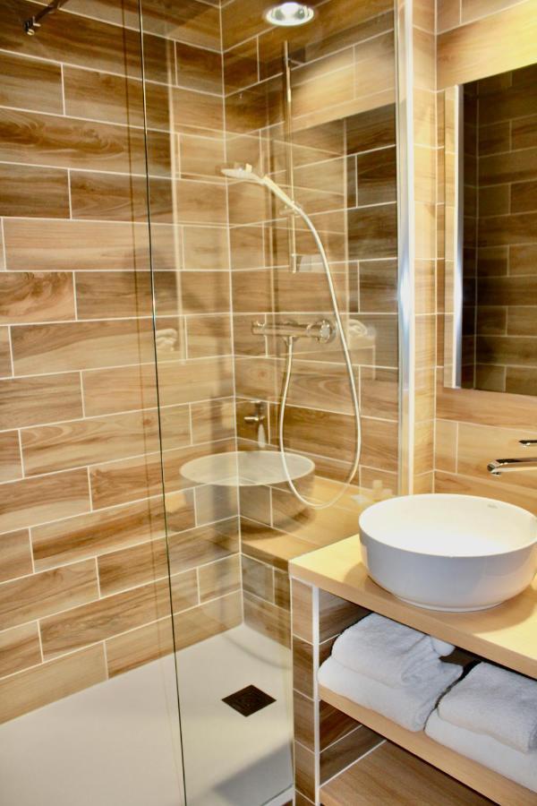 Aux Lys De Chablis Hotel Luaran gambar