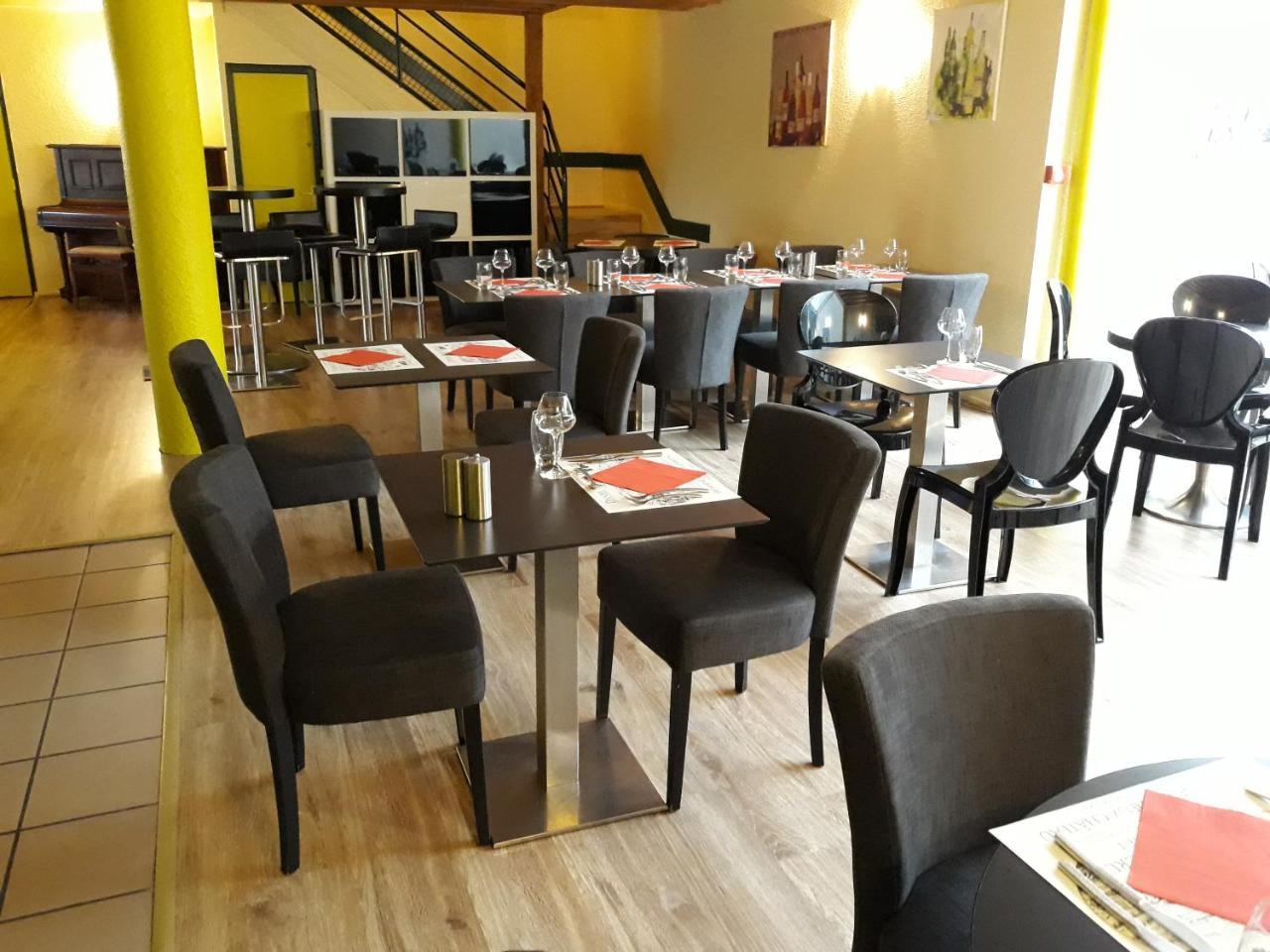 Aux Lys De Chablis Hotel Luaran gambar
